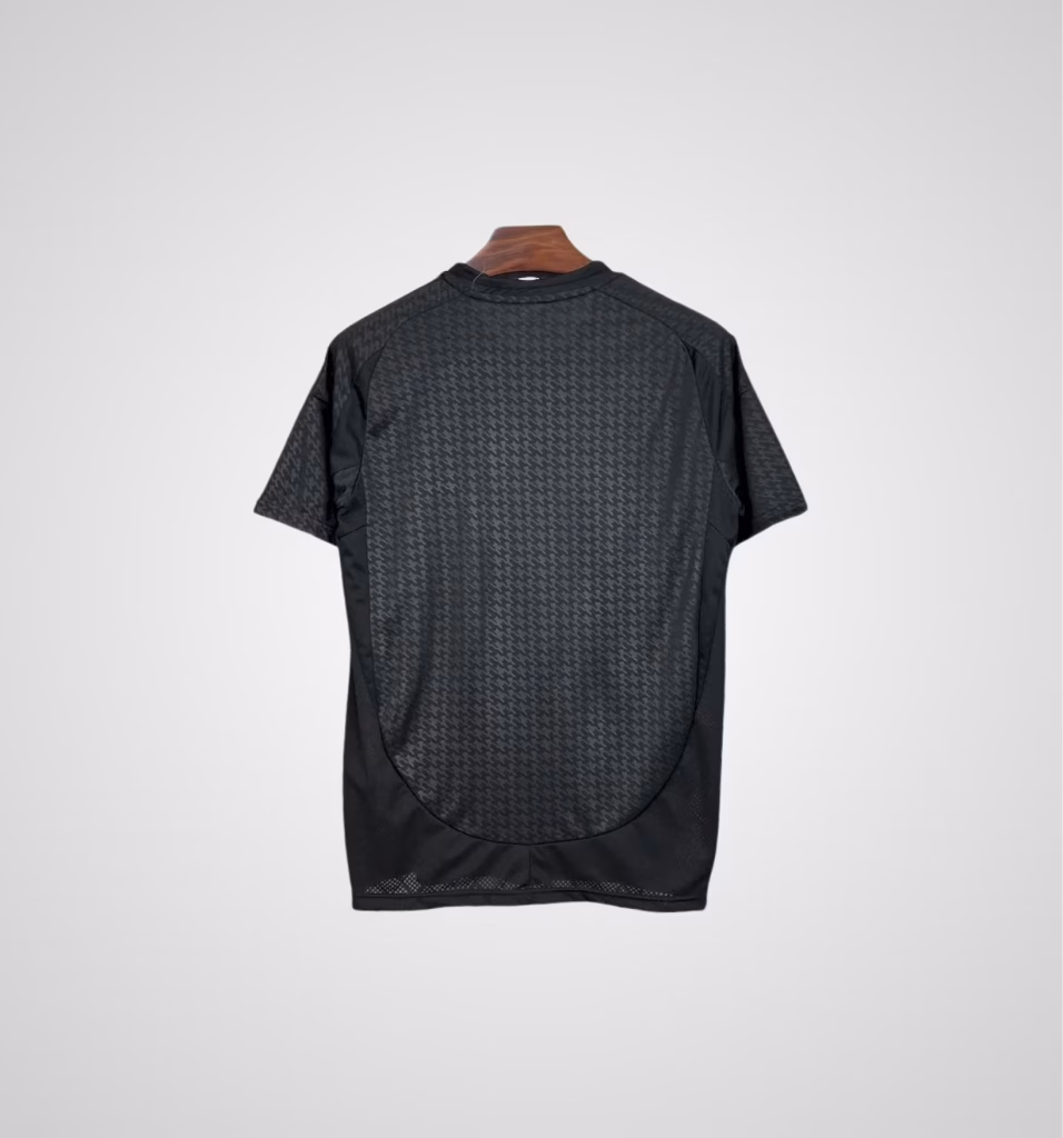 Real Madrid 2025-26 Limited Night Black Premium Kit Fans Version