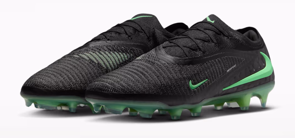 Phantom 6 Low Elite FG/AG Black Pack